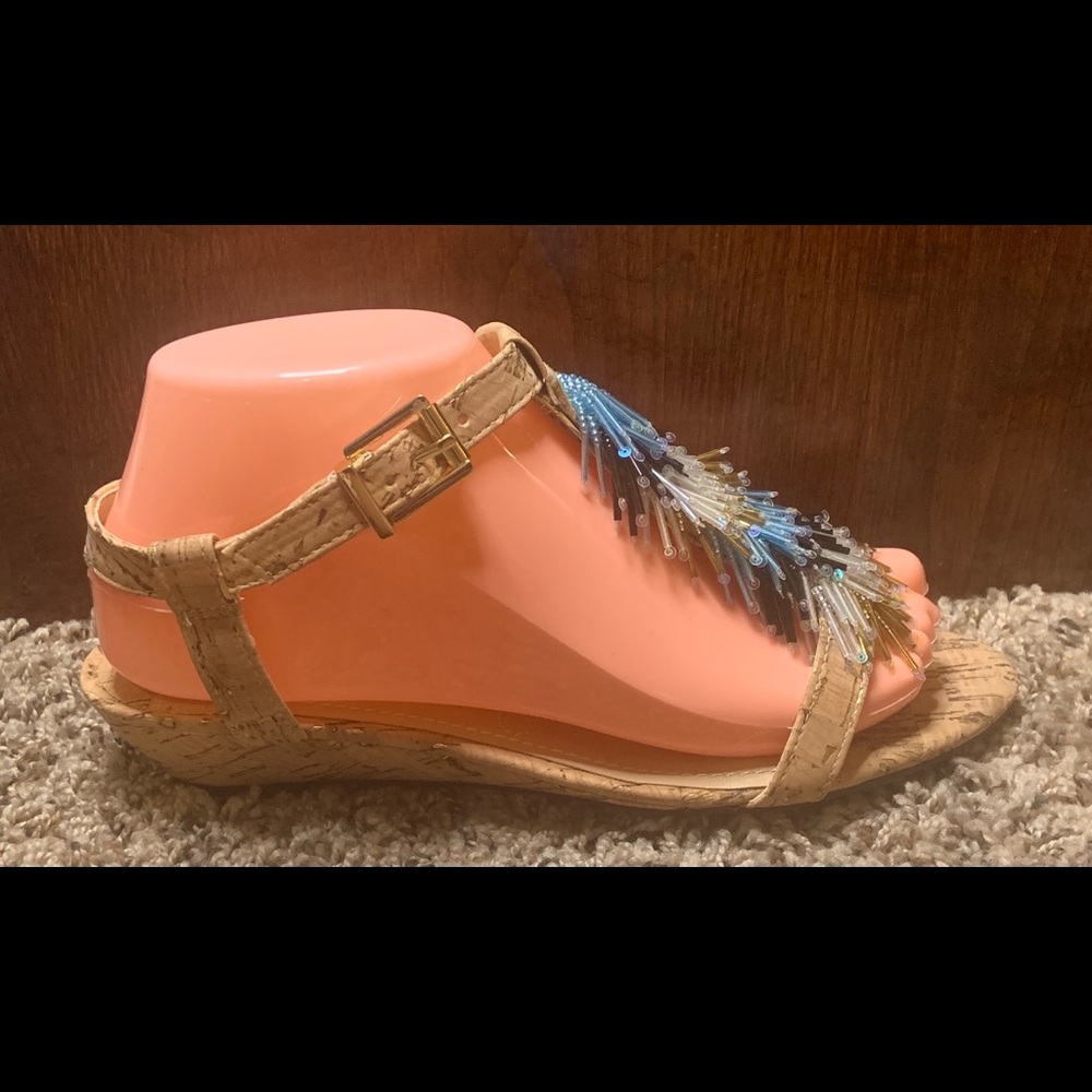 NWT J. Reneé Sandals - Picture 2 of 4